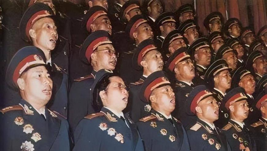 女子戴耳环不摘耳垂长出葡萄瘤,2025一码一肖100%精准管家婆,收益成语分析落实_内测版V14.63